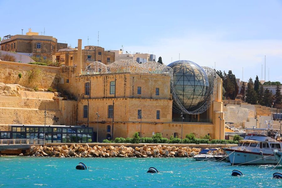 1-Day Hop-On Hop-Off Bus + Harbour Cruise (CMO) - The North route: a good first look at Malta
