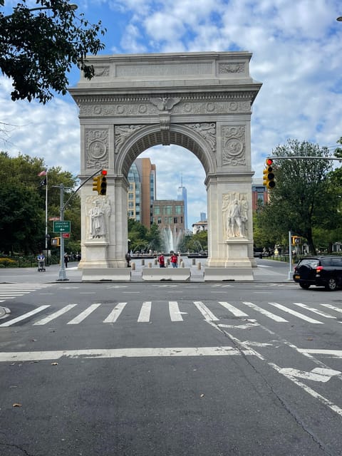 #1 Six Hour Bus Tour and Boat Ride By The Statue of Liberty - The East Side, bridges, and Grand Central Terminal