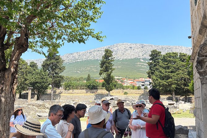 2 Day Pass with Sightseeing Bus - The 45-minute walk through Diocletian’s Palace