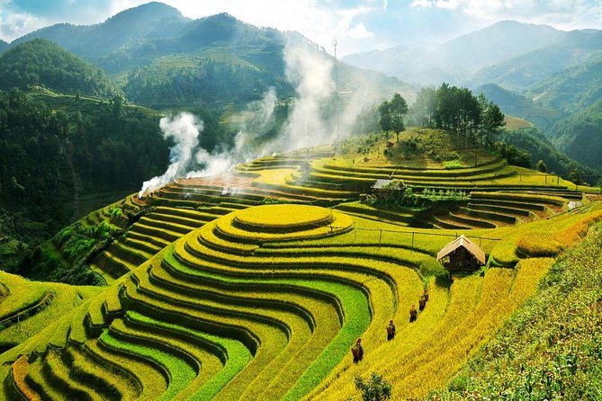 2-Night Sapa Tour with Fansipan Peak by Bus from Hanoi - Arriving in Sapa after a short night