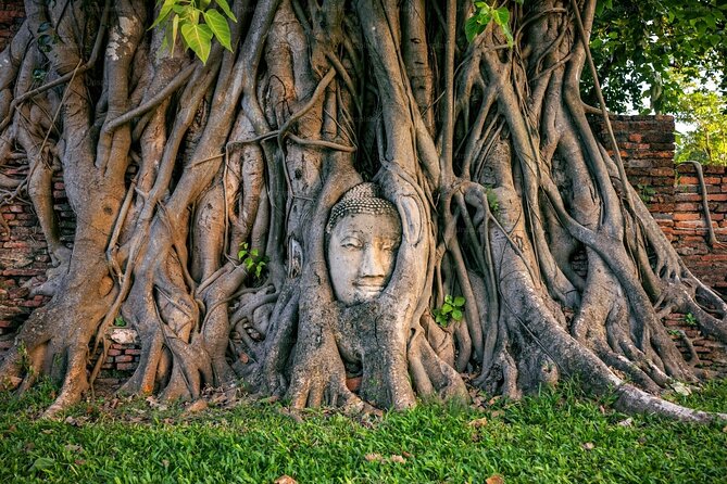 3 Hours Heritage Ayutthaya Bus Tour to Famous Temples - Wat Rachaburana and Its Central Prang