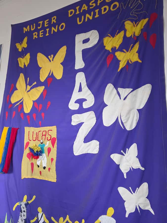3-in-1 Panoramic city tour Bogotá-beyond the traditional - Casa de Betty la Fea and the power of television