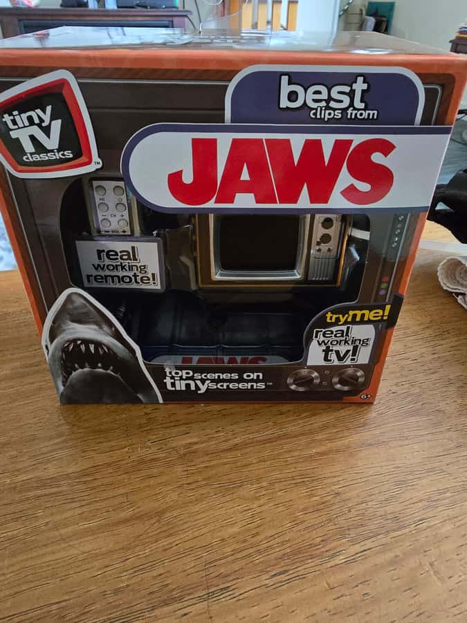 4 HOURS HOP ON AND OFF ULTIMATE JAWSOME JAWS TOUR - Meeting the white JAWS bus