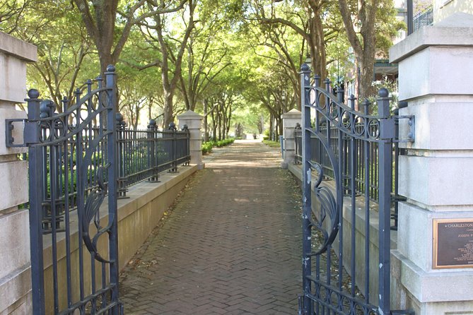 90-Minute Charleston City Sightseeing Bus Tour - Rainbow Row and the city’s changing architecture