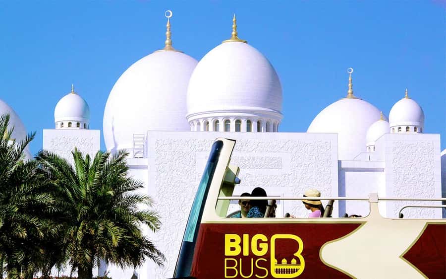 Abu Dhabi: Big Bus Hop-On Hop-Off Sightseeing Tour - Staff, commentary, and day-to-day comfort