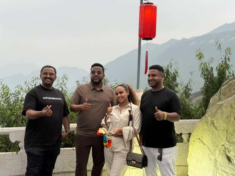 Afternoon Sightseeing Bus Guided Tour to Mutianyu Great Wall - The guide’s role, and how to make the day run well