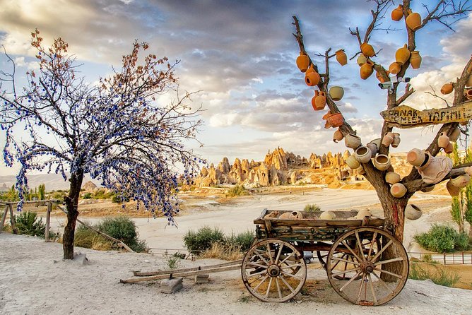 Alanya: Cappadocia 2 Day Guided Bus Tour incl. Hotel - Sunrise in Göreme and the optional balloon ride