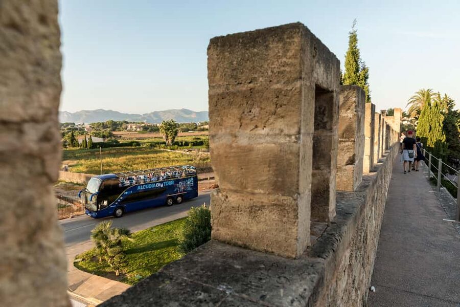 Alcudia: ALCUDIA City TOUR Open Top Bus, open-top bus tour - The return along Alcudia’s southern walls