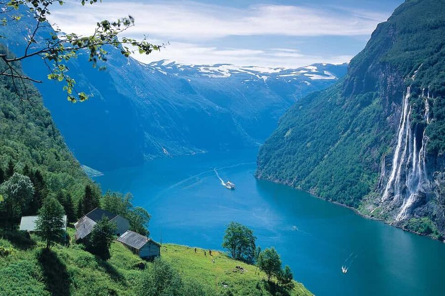 Ålesund to Geiranger Fjord Boat Tour with Return Bus Tour - Key points to know before you book