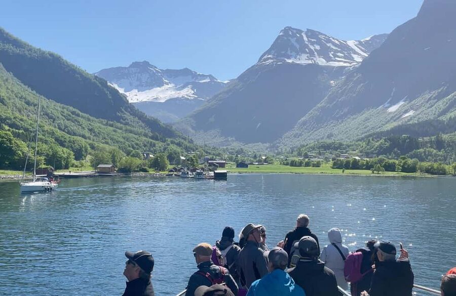Ålesund to Geiranger Fjord Boat Tour with Return Bus Tour - Two hours in Geiranger