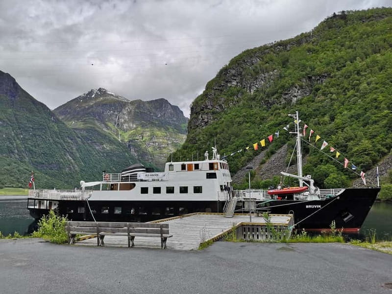 All About the Fjords, in one tour by bus & boat from Ålesund - Starting at the Ålesund cruise pier