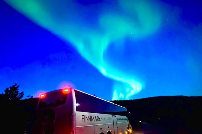 Alta: The Northern Lights Bus – a comfortable Arctic journey - How the guide affects your evening