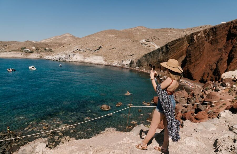 Archaeological Bus Tour To Akrotiri Excavations & Red Beach - Who should book this tour
