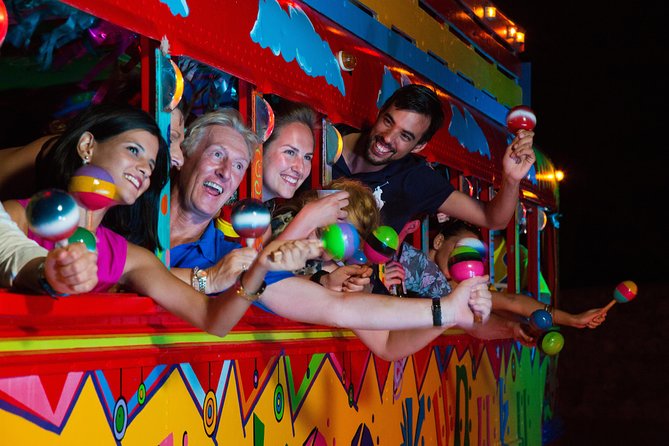 Aruba Happy Hour Party Bus Pub Crawl - Group size and social comfort
