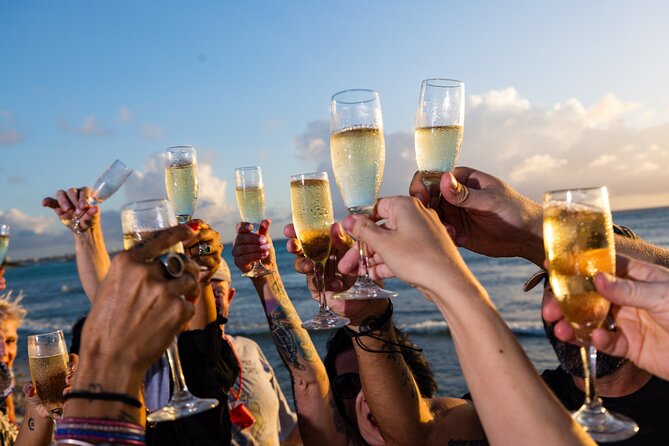 Aruba Happy Hour Party Bus Pub Crawl - Stop one: the Kukoo Kunuku kickoff