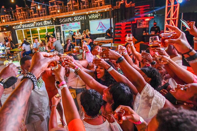 Aruba Nightlife and Barhopping on Chogogo Party Bus - Komedo Tapas and Cocktail at the first stop