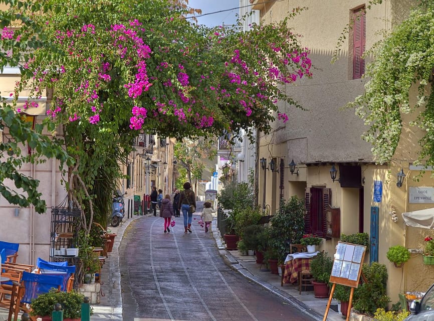 Athens: Hop-On Hop Off Bus with Acropolis ticket & 2 audios - The self-guided format suits independent visitors