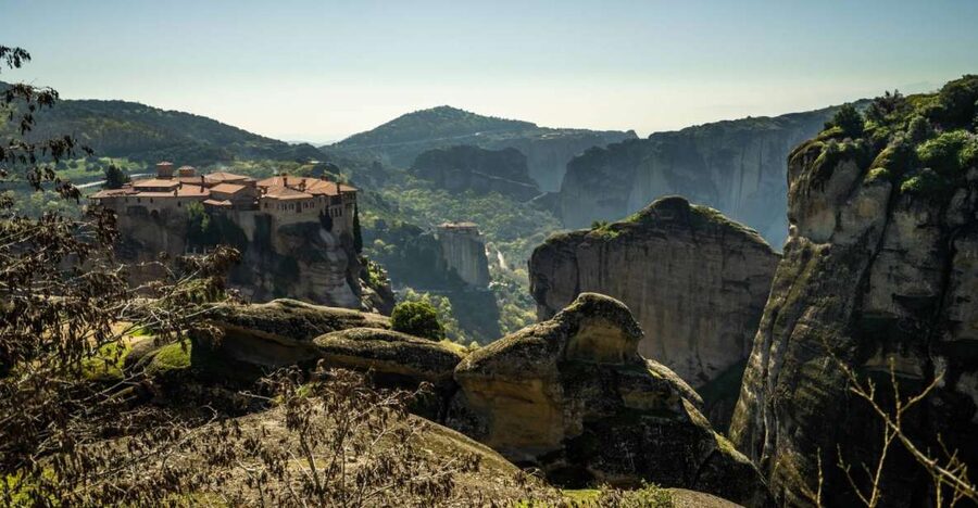 Athens to Meteora, Day Trip with Local Guide,up to 9 people - Is the 128 dollar price good value?