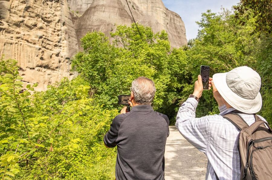 Athens to Meteora: Monasteries & Hidden Caves Bus Tour - Key points to know before booking