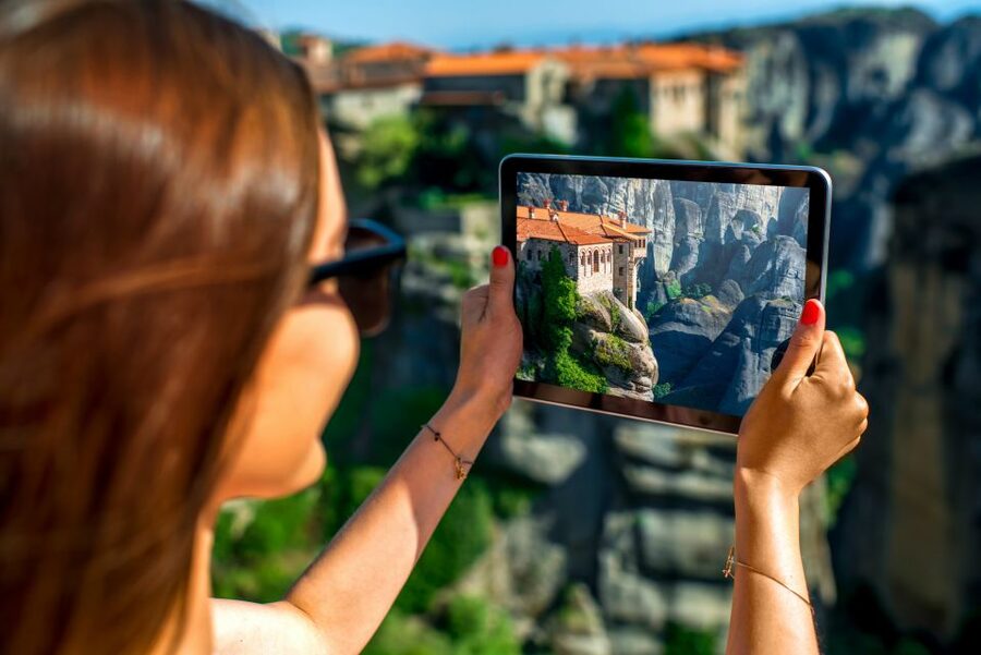 Athens to Meteora: Monasteries & Hidden Caves Bus Tour - Why Meteora is worth such a long day