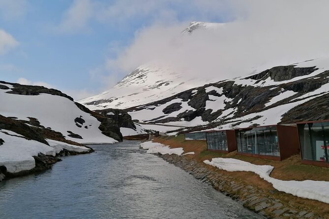 Audio-Guide Bus Tour at Scenic Routes of Åndalsnes to Trollstigen - How the audio guide works