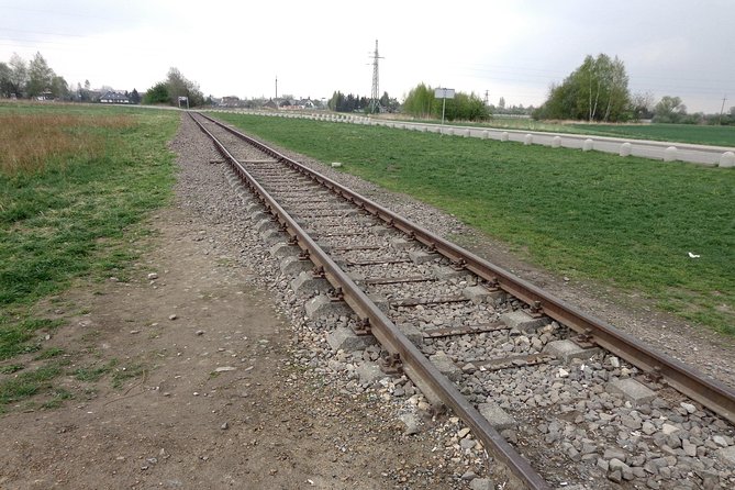 Auschwitz-Birkenau Museum Half-Day Bus Tour from Krakow - Who should book this tour