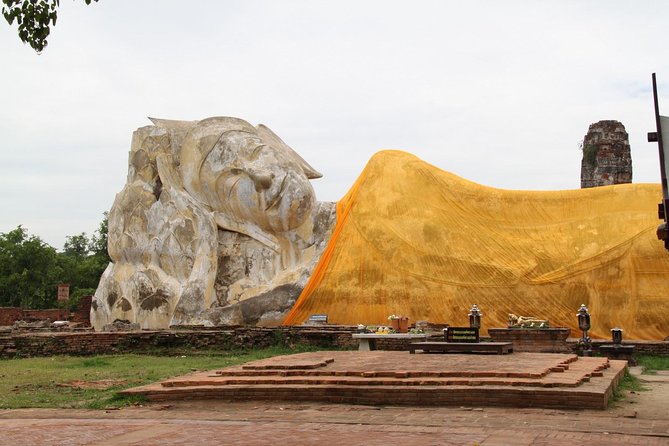 Ayutthaya’s Top Temple & Boat Tour From Bus Station - Price, group size, and what you receive
