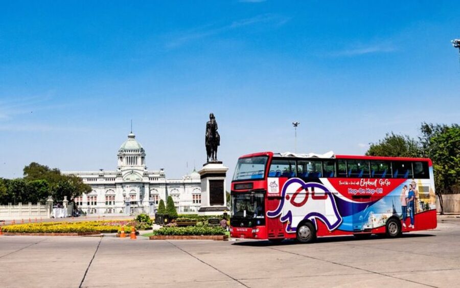 Bangkok: Chinatown Night Walking Tour and Hop On Hop Off Bus - A Bangkok day that changes pace