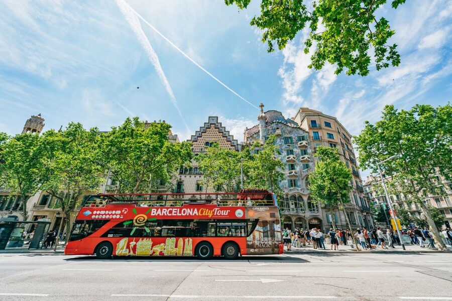 Barcelona Hop-On Hop-Off Bus and FC Barcelona Immersive Tour - Riding the green East Route