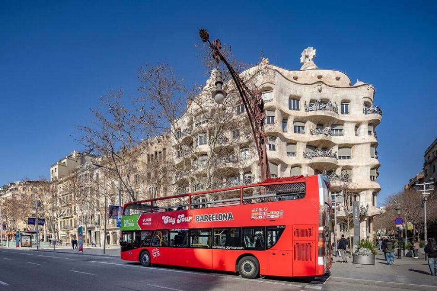 Barcelona: Hop-On Hop-Off Bus & Aquarium Tour - FAQ