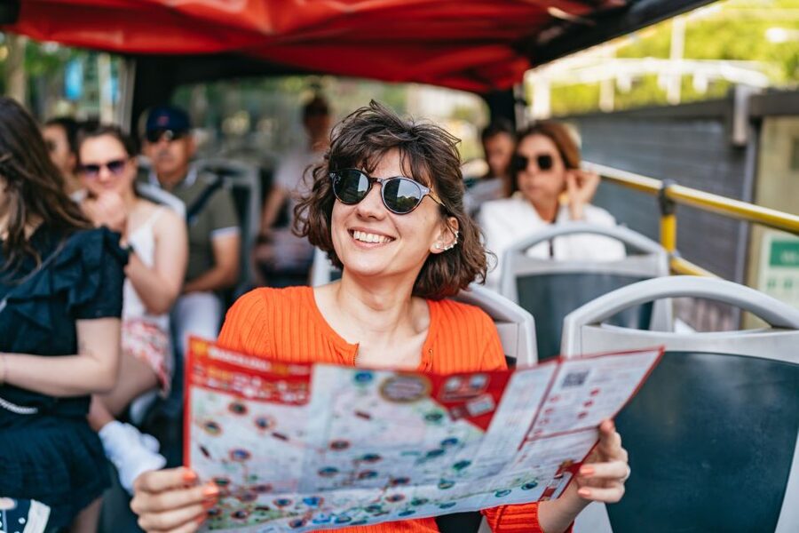 Barcelona: Hop-On Hop-Off Bus & Aquarium Tour - Who will get the most from this Barcelona package