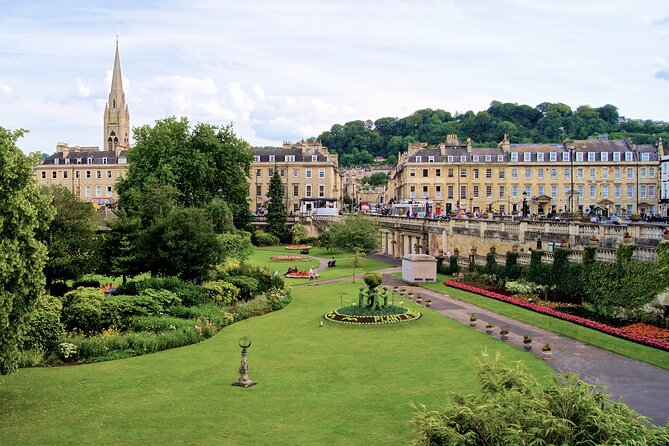 Bath Tootbus Hop-on Hop-off Sightseeing Bus Tour - Who should book this Bath bus tour?