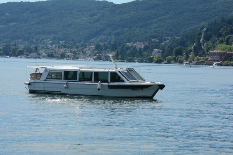 Baveno: Madre Island & Bella Island Tour Hop-on Hop-off - Pescatori Island and its narrow lanes