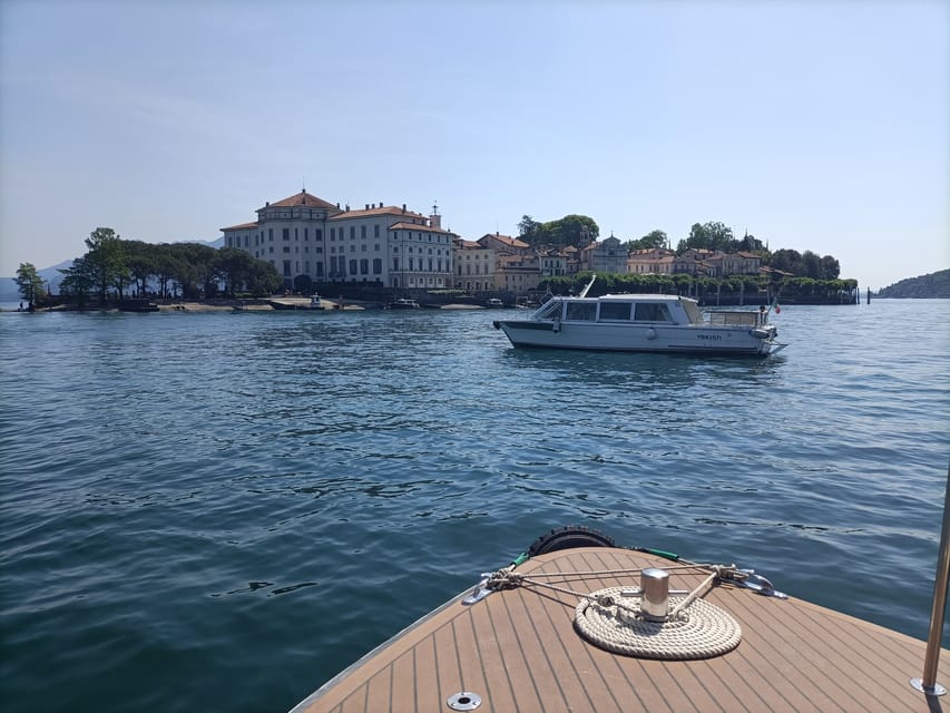 Baveno: Madre Island & Bella Island Tour Hop-on Hop-off - Weather, dogs, and practical limits