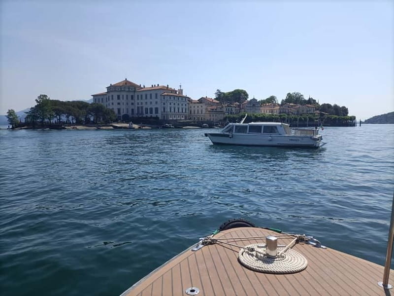 Baveno: Madre Island & Bella Island Tour Hop-on Hop-off - Isola Madre: gardens and a quieter island stop