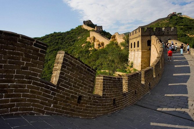 Beijing Bus Group Tour Of Badaling Great Wall Without Lunch - A bilingual guide, with useful but variable English help