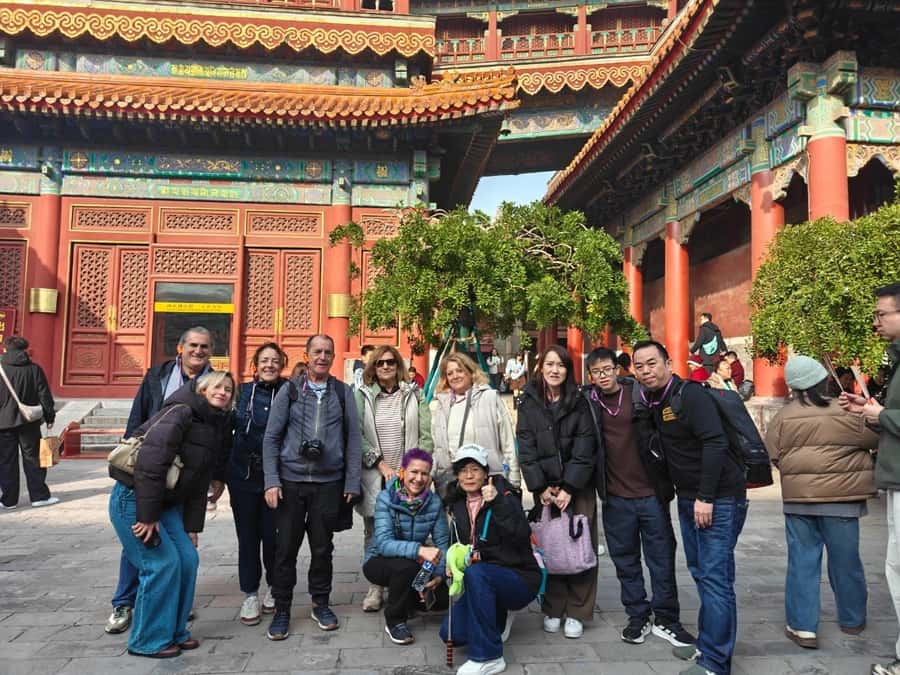 Beijing Great Wall Bus Tour with Multiple Route Options - Crowds, Timing, and Physical Effort