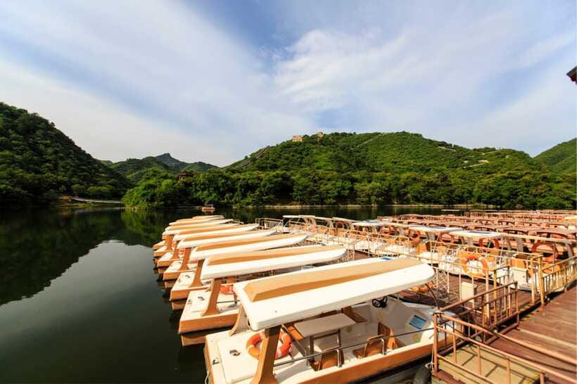 Beijing: Huanghuacheng Lakeside Great Wall Bus/Private Tour - Who will enjoy this tour most