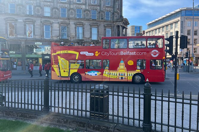 Belfast Hop-on Hop-off Tours - Queen’s Quarter brings museums and gardens
