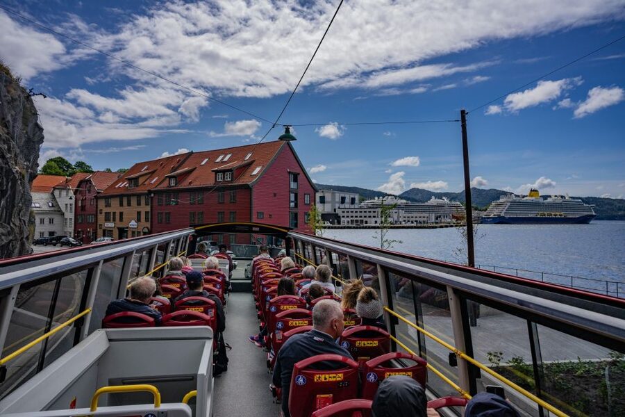 Bergen: City Sightseeing Hop-On Hop-Off Bus Tour - Stop 9: Festplassen and the City Park