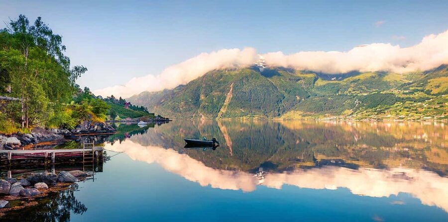 Bergen: Hardangerfjord & Waterfalls Bus Tour with Apple Pie - From Bergen to Hardanger in a comfortable coach