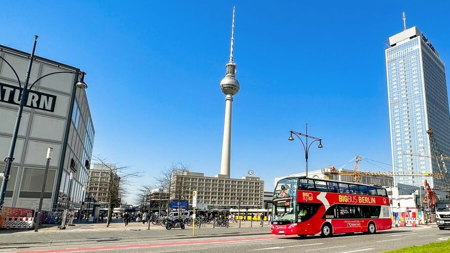Berlin: Big Bus Hop-On Hop-Off Sightseeing Tour & Currywurst - A practical first look at the Berlin bus tour