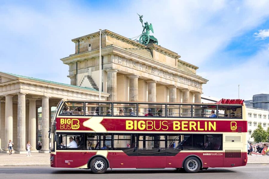 Berlin: Big Bus Hop-On Hop-Off Sightseeing Tour & Currywurst - Ku’Damm, KaDeWe, and Berlin’s western side