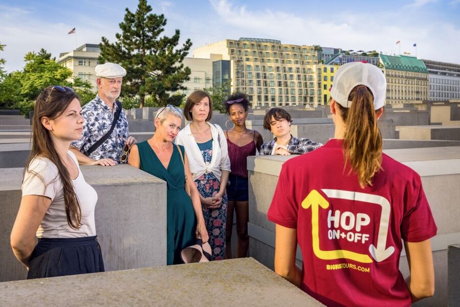 Berlin: Big Bus Hop-On Hop-Off Sightseeing Tour & Currywurst - Adding the Spree River cruise