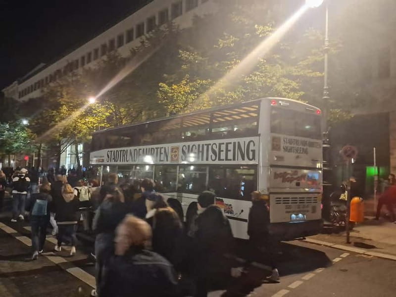 Berlin: Bus Tour by Night with Live Commentary - Through the Tiergarten and toward Potsdamer Platz
