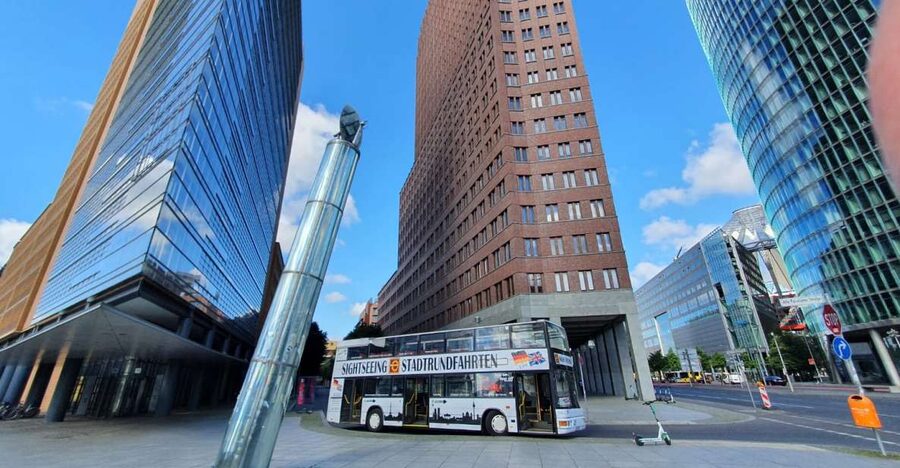Berlin: Hop-on Hop-off Bus Tour with Live Commentary - Key points before you board