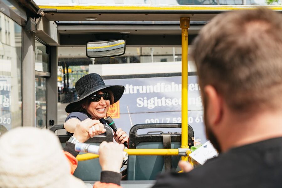 Berlin: Hop-on Hop-off Bus Tour with Live Commentary - Why the live guide matters in Berlin