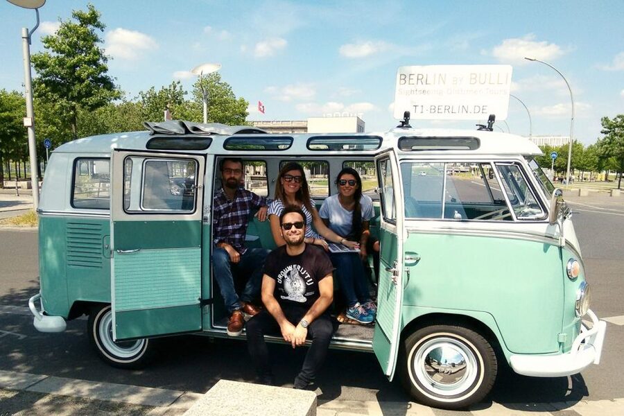 Berlin: Private Sightseeing Tour in Iconic Oldtimer VW Bus - Why the vintage VW changes the tour