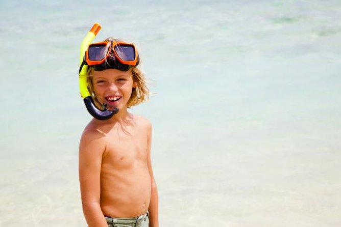Best of Aruba by Bus - Lunch, snacks, and what the $78 price covers