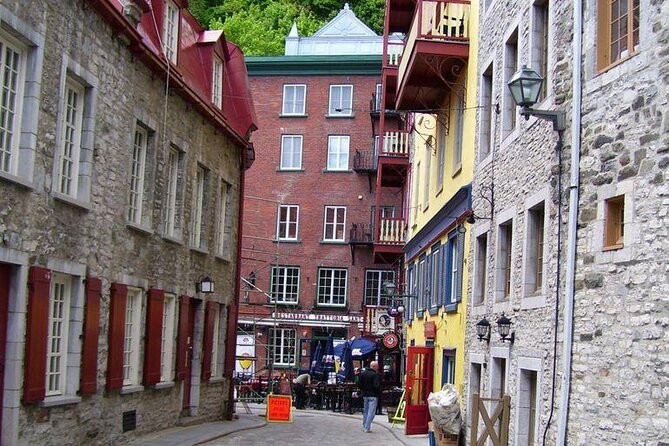 Best of Quebec City: Panoramic Bus Tour with Local Guide - Key points at a glance